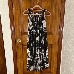 Xhilaration Black‎ and White High Low Swim Coverup